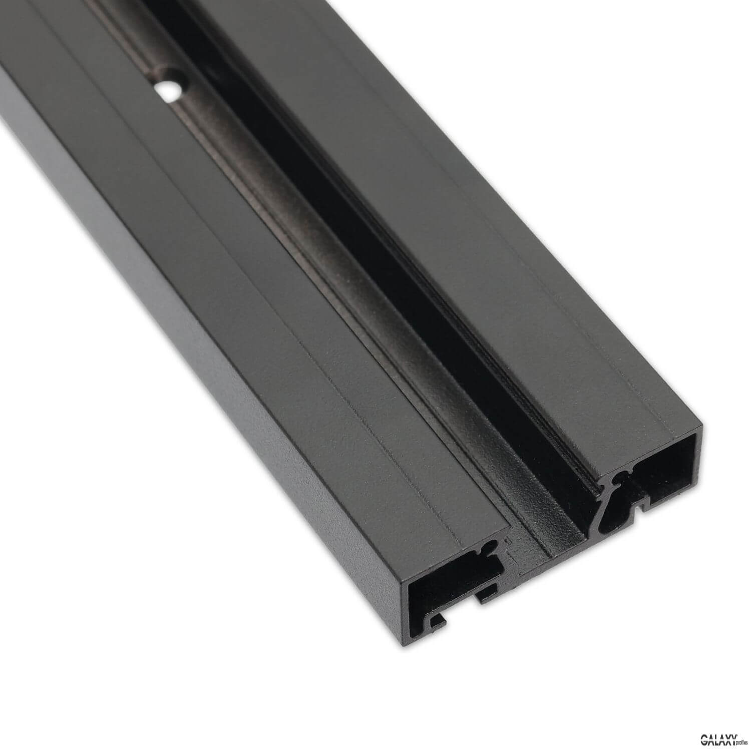 RAL9005 must kardinasiin LED ribale kuni 10 mm